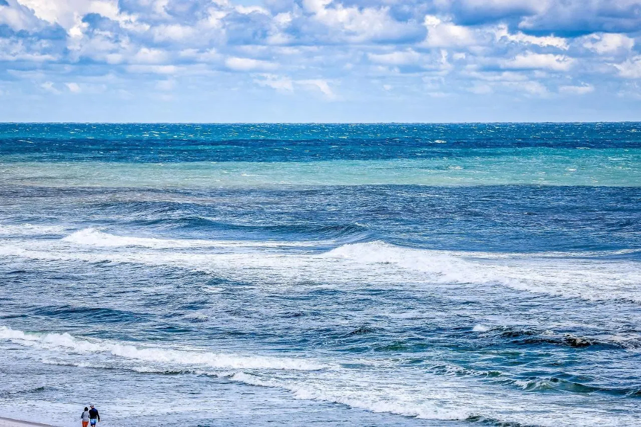 Pinnacle Port #311 Panama City Beach Apartment